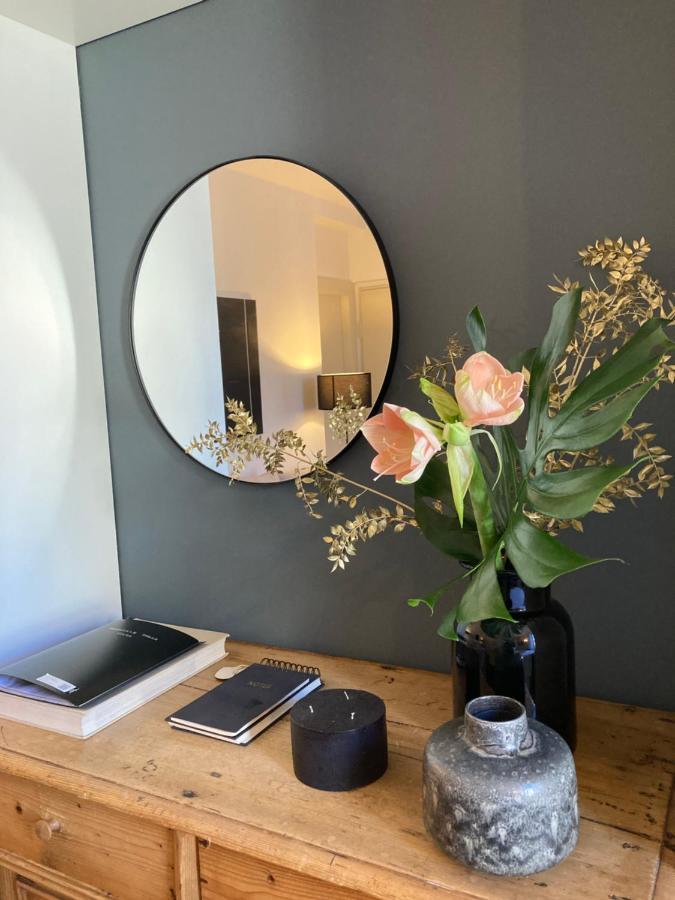 Lily Pads -Elegant Apartment- In The City Center Milano Esterno foto