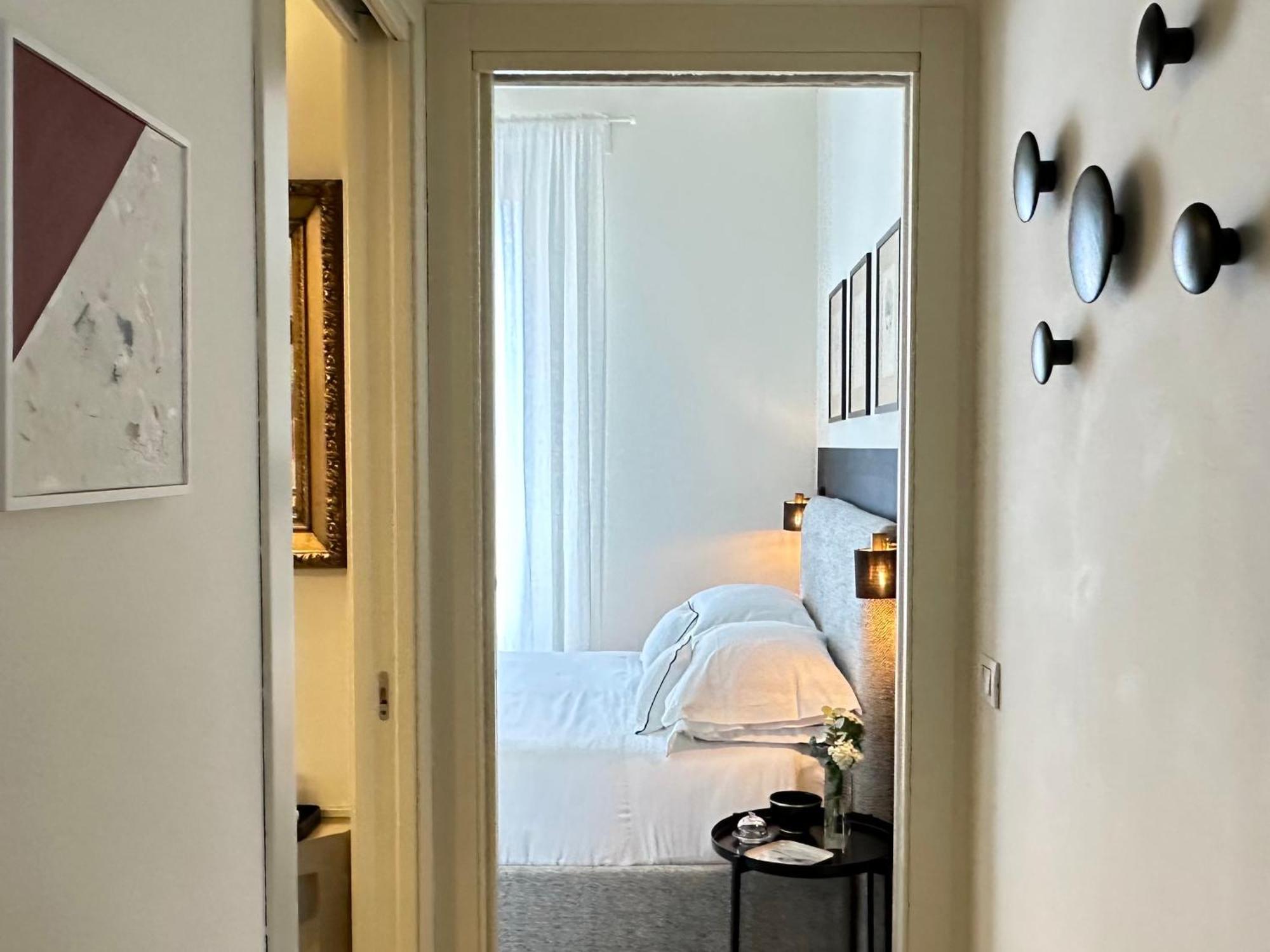 Lily Pads -Elegant Apartment- In The City Center Milano Esterno foto
